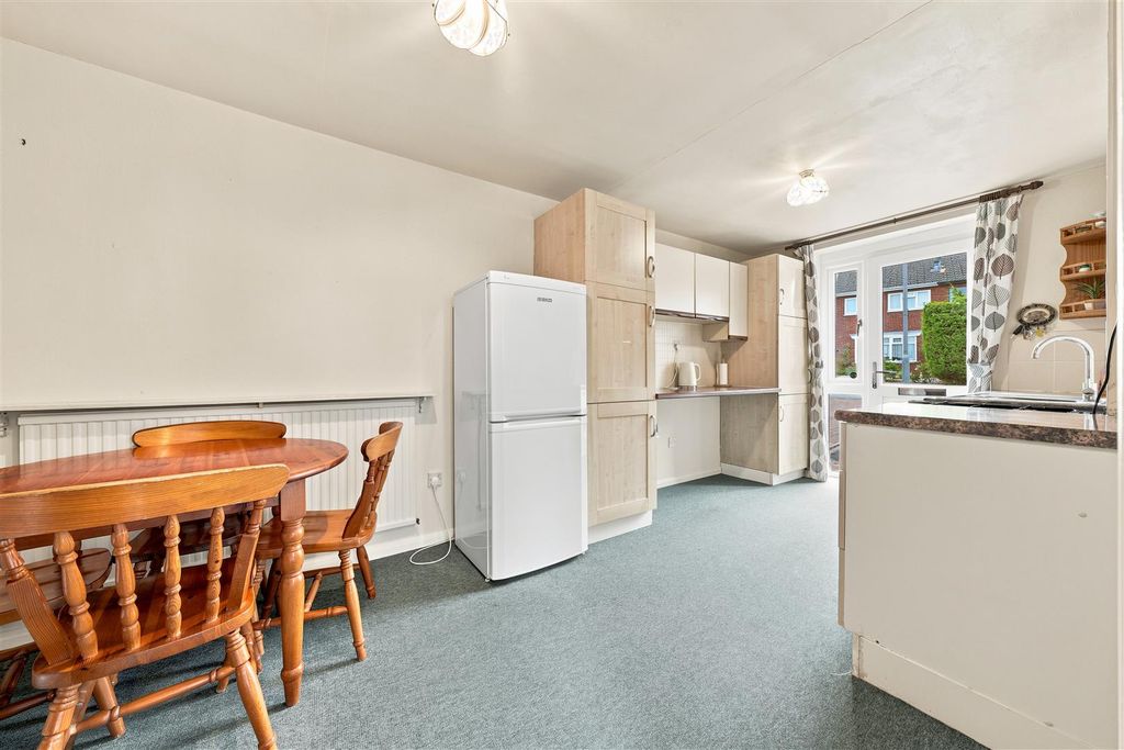 Property photo 2 of 17 2