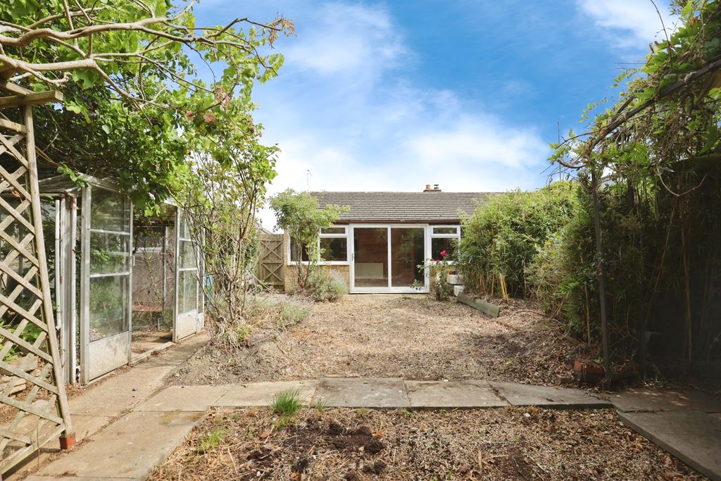 Property photo 3 of 14