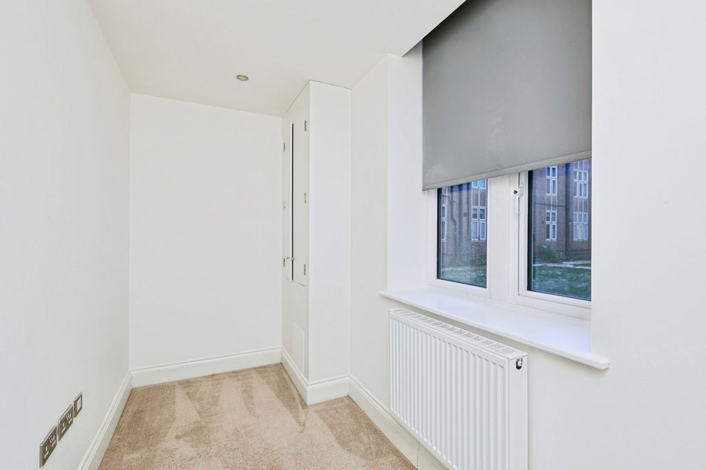 Additional image 12 of 2 bed flat for saleSt. Marys Gate, Derby, Derbyshire DE1