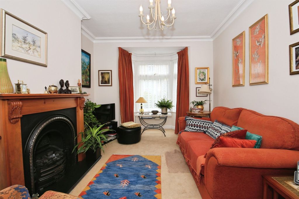 Property photo 2 of 16