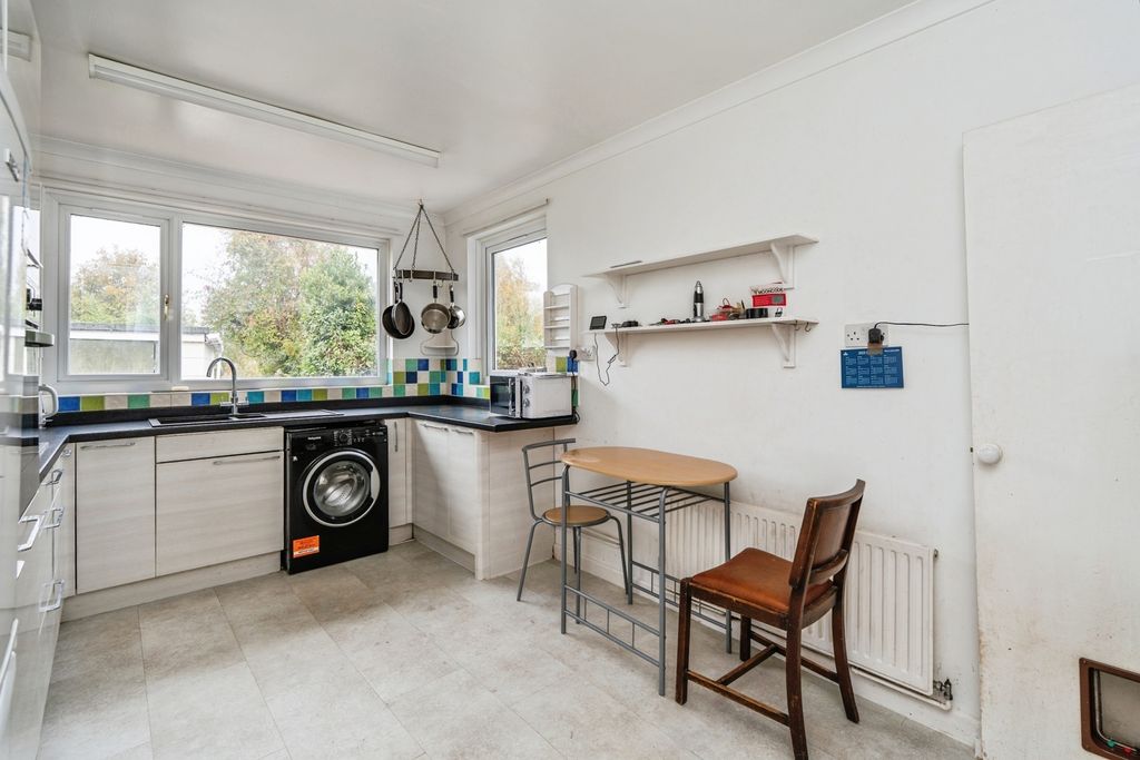 Property photo 3 of 20 Photo