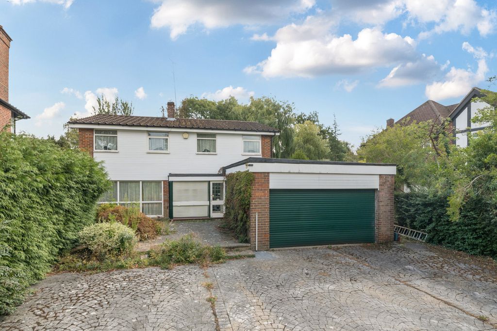 Property photo 1 of 21 1344647-1-68Aeef8...