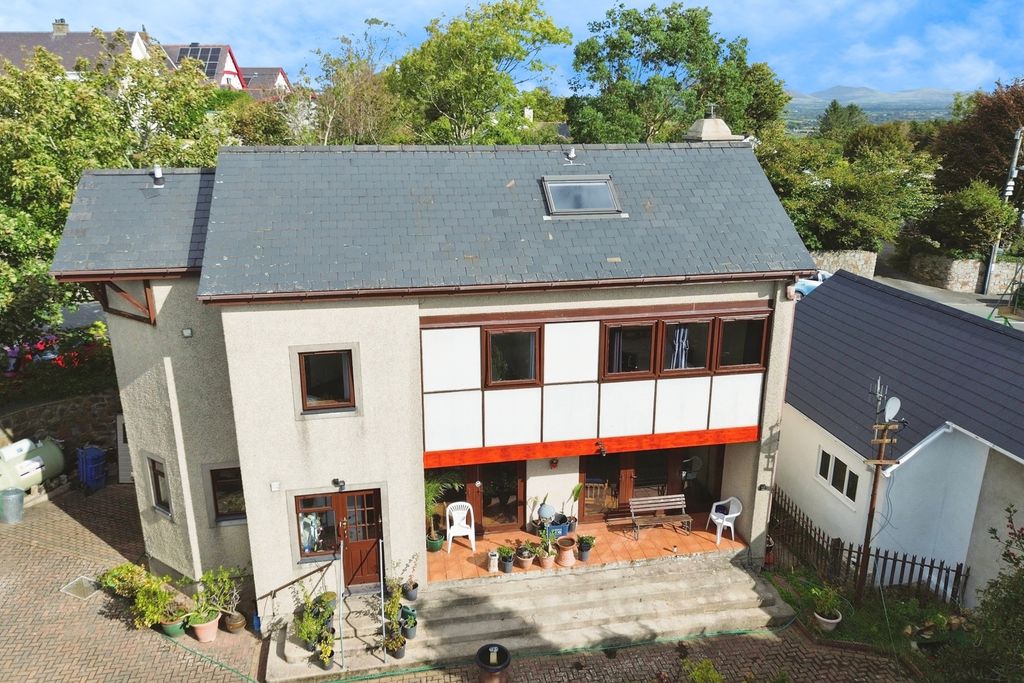 Property photo 1 of 21 Drone