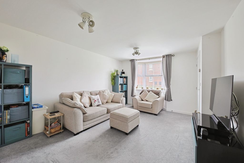 Property photo 2 of 12 4581184