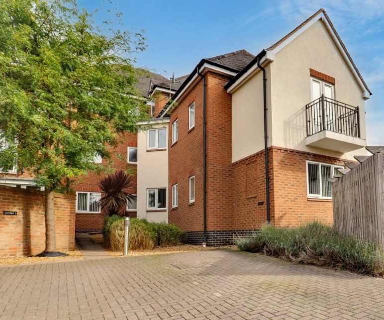 Property photo 1 of 12