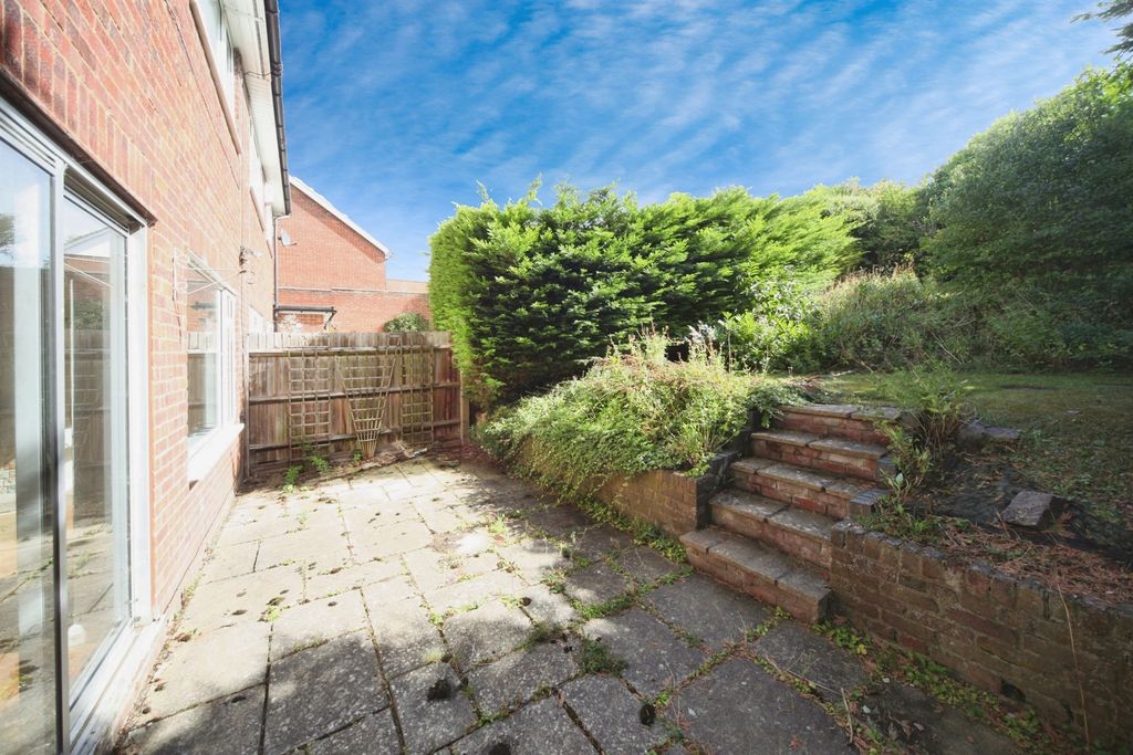Property photo 2 of 10