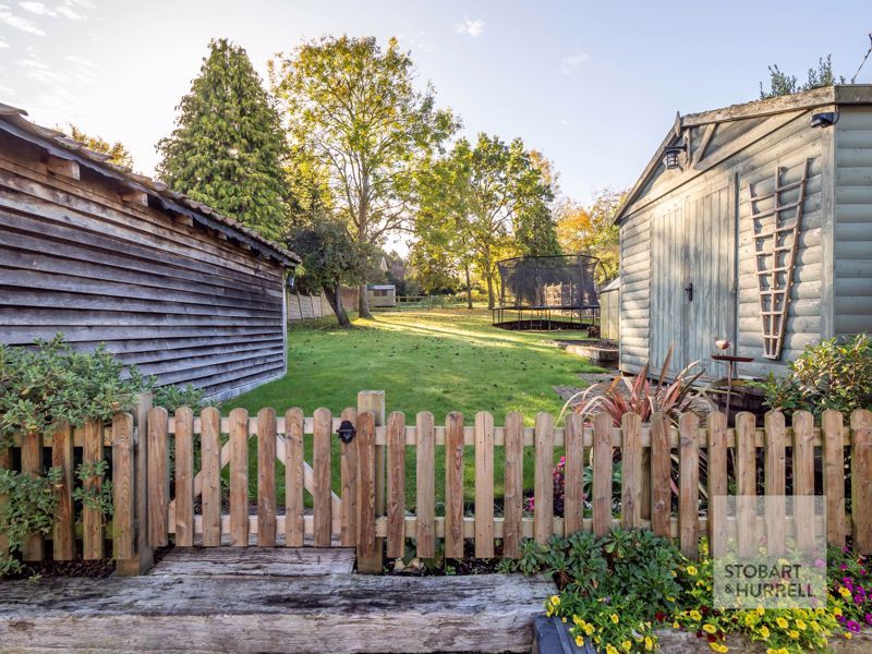 Property photo 3 of 29 To The Garden