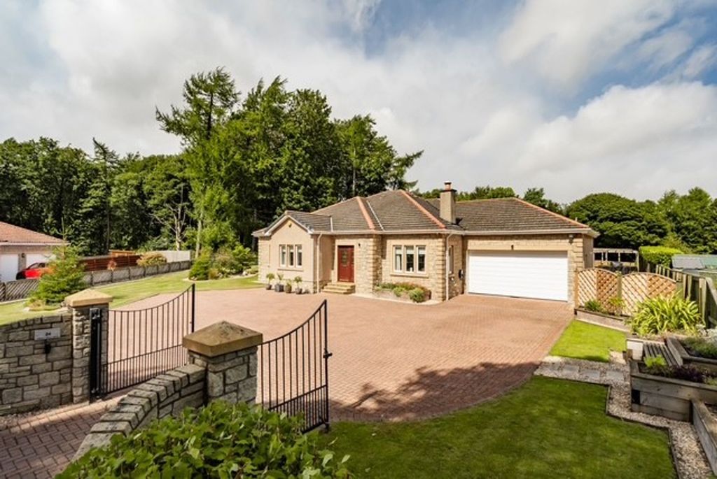 Property photo 2 of 70
