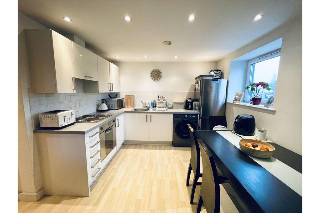 Property photo 2 of 10 Kitchen/Diner