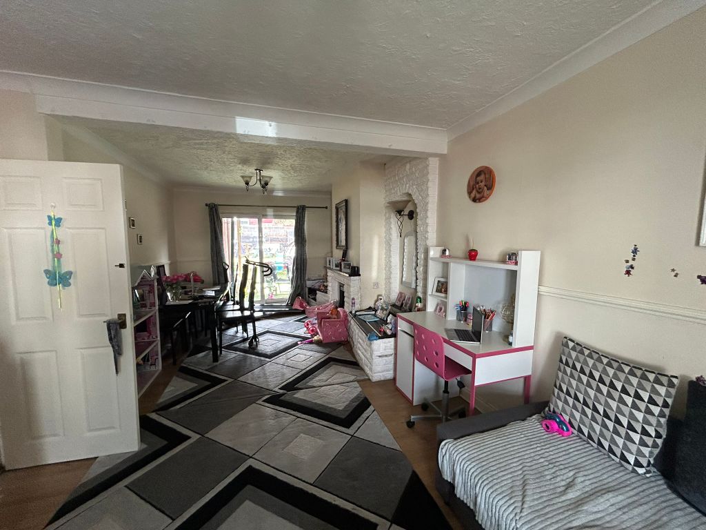 Property photo 3 of 14