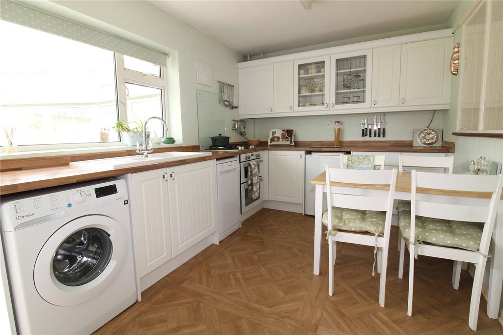 Property photo 3 of 19 Picture No. 04