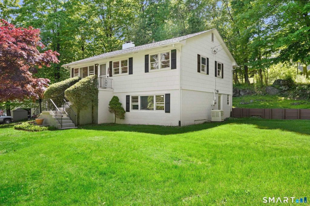 Property photo 1 of 30