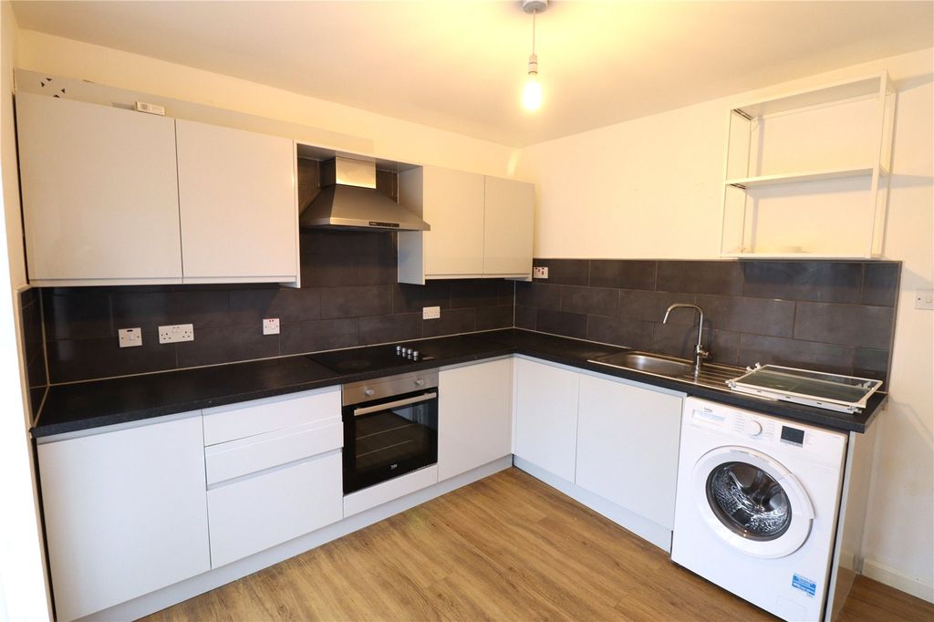 Property photo 2 of 7 Picture No. 05