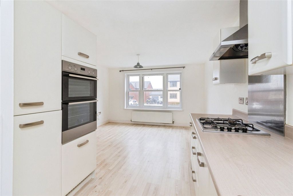 Property photo 2 of 24 Picture No. 19