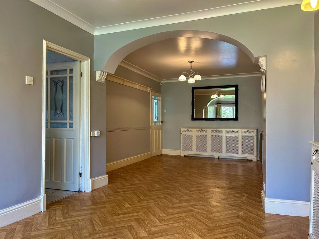 Property photo 3 of 16 Dining Room