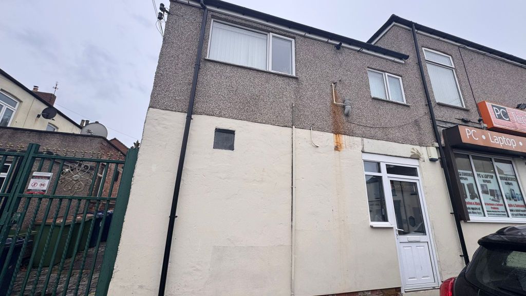 Property photo 2 of 9