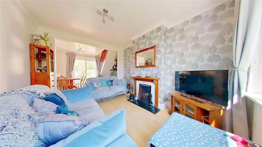 Property photo 2 of 13 Picture No. 01