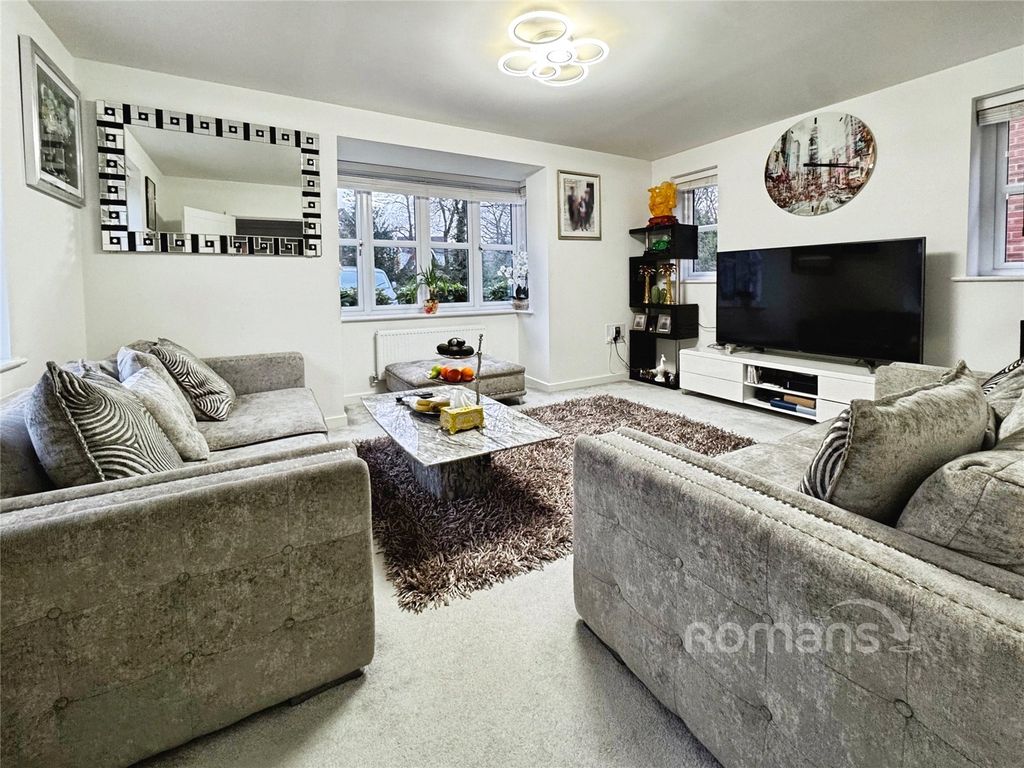 Property photo 2 of 13 Picture No. 10