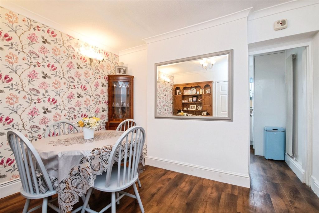 Property photo 3 of 46 Picture No. 19