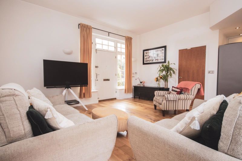 Property photo 2 of 15 Photo 6