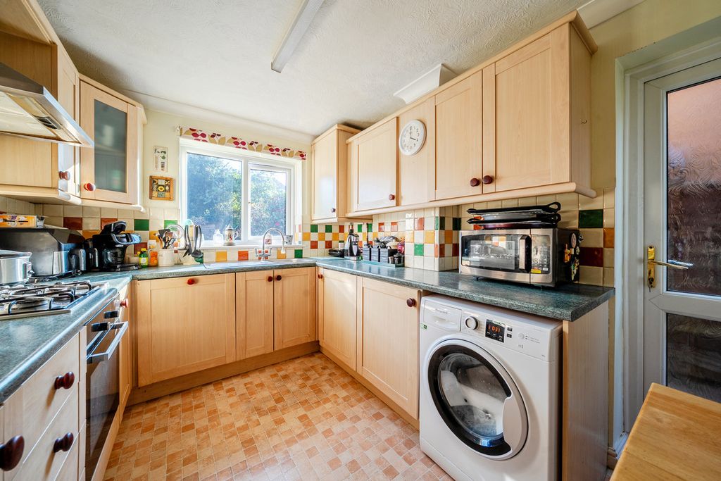 Property photo 3 of 14