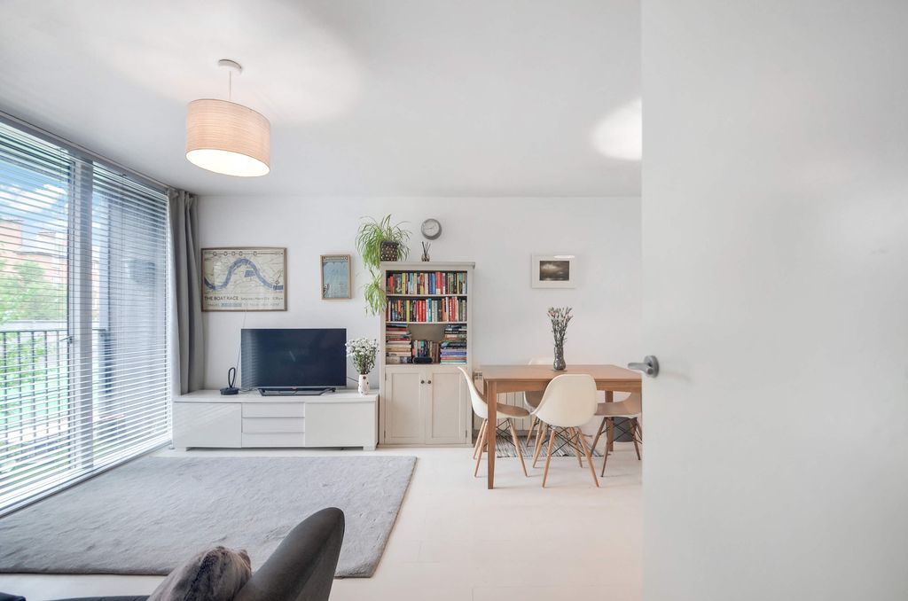 Property photo 3 of 20 Open Plan Living Area (1).Jpg