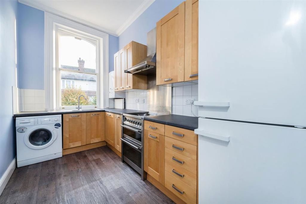 Property photo 3 of 6