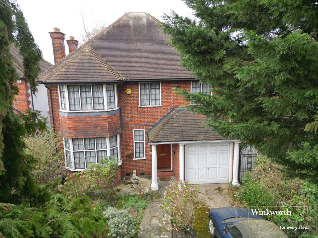 Property photo 1 of 15 External Front