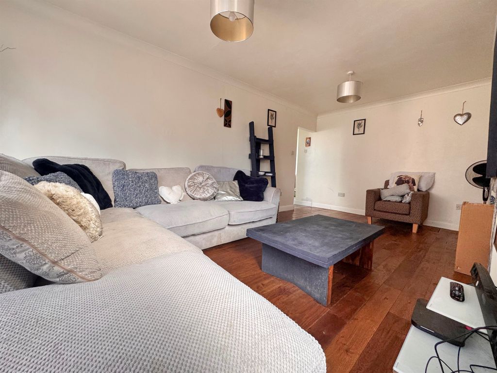 Property photo 3 of 16