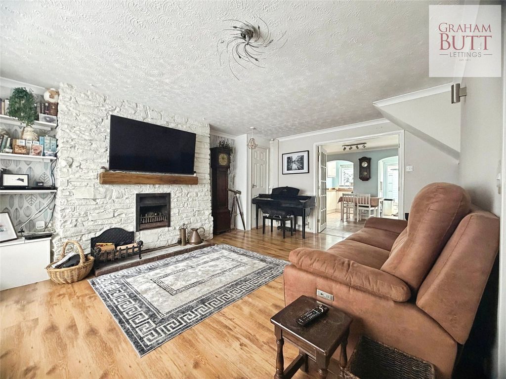 Property photo 3 of 26 Picture No. 19