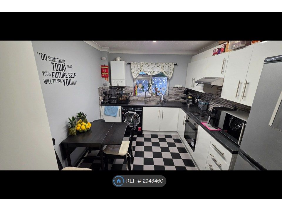 Property photo 3 of 4 Kitchen