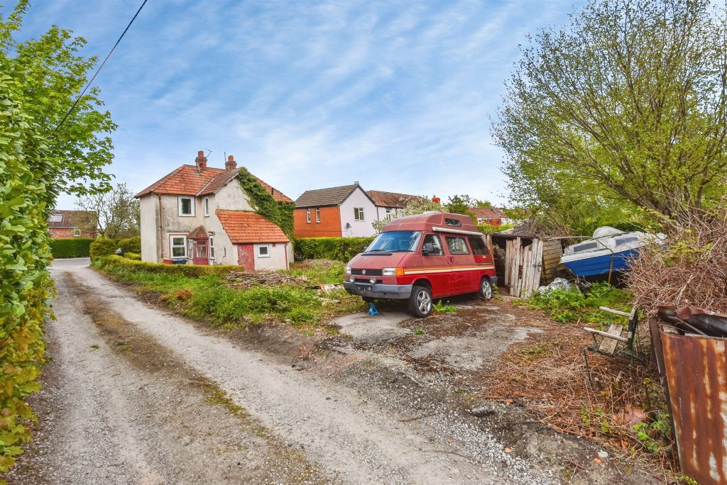 Property photo 2 of 14