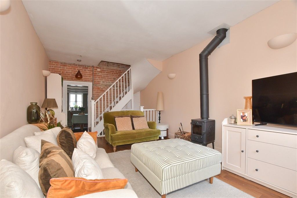 Property photo 2 of 10 Lounge