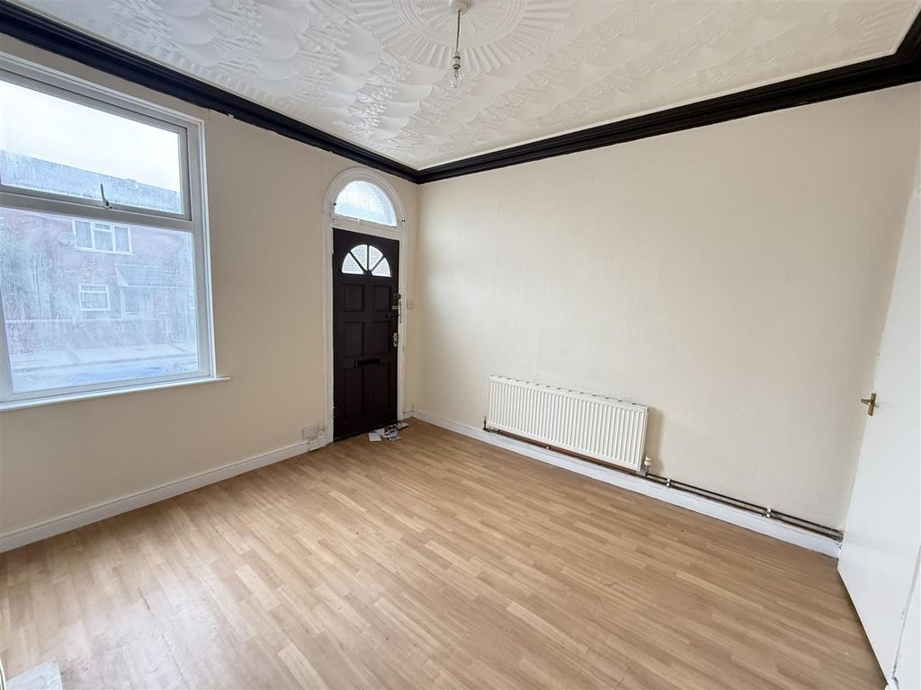 Property photo 3 of 7 Photo 08-05-2025, 12 28 18 Pm.Jpg