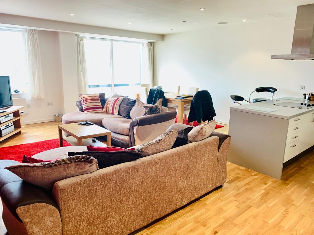 Property photo 3 of 16 Living Room