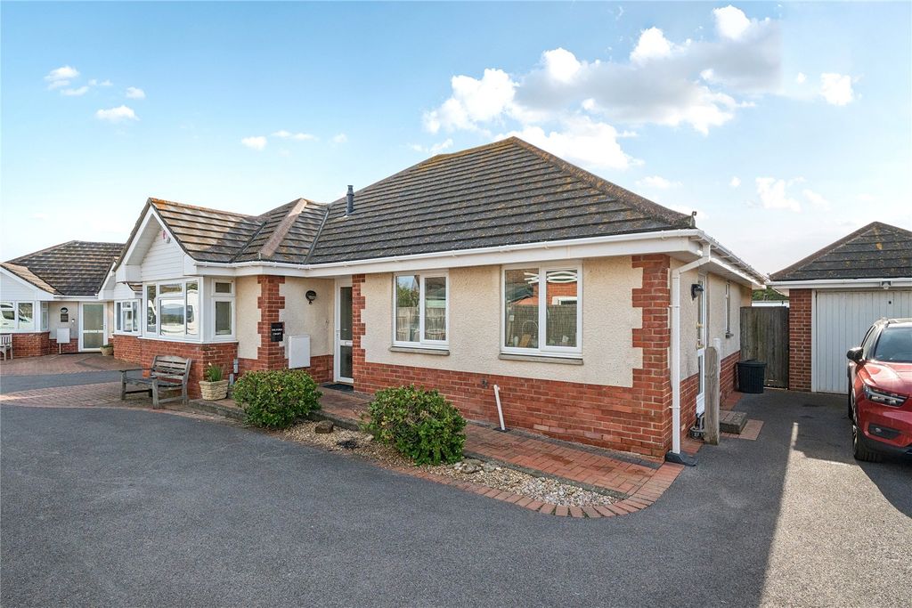 Property photo 3 of 22 Picture No. 30