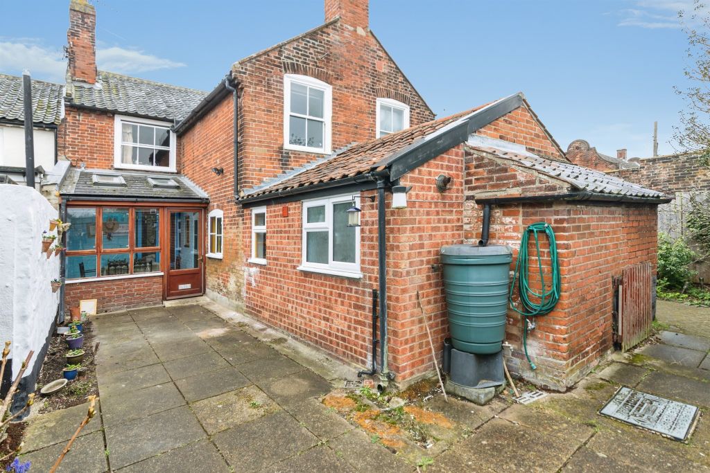 Property photo 3 of 18