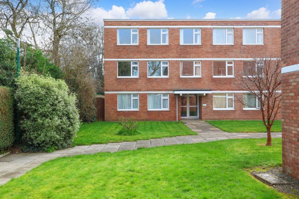 Property photo 1 of 15 External