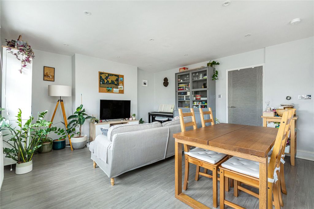 Property photo 1 of 7 Reception Room