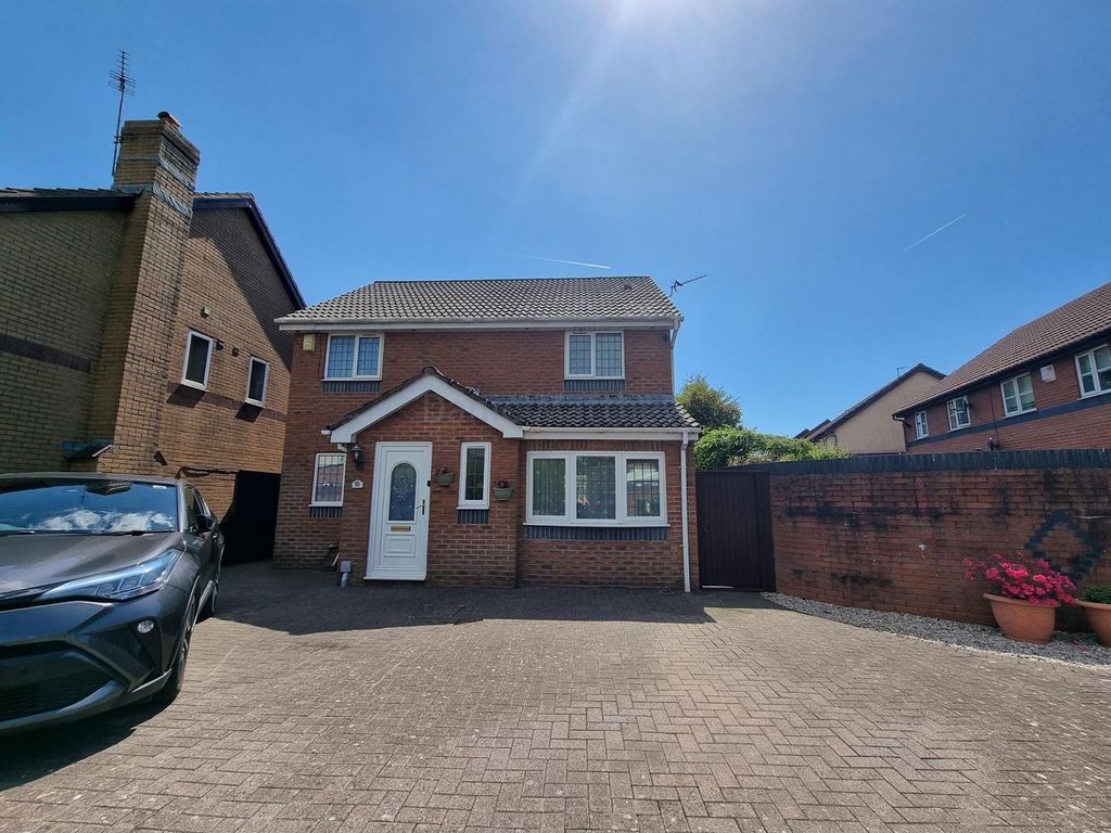 Property photo 1 of 18 Main Photo