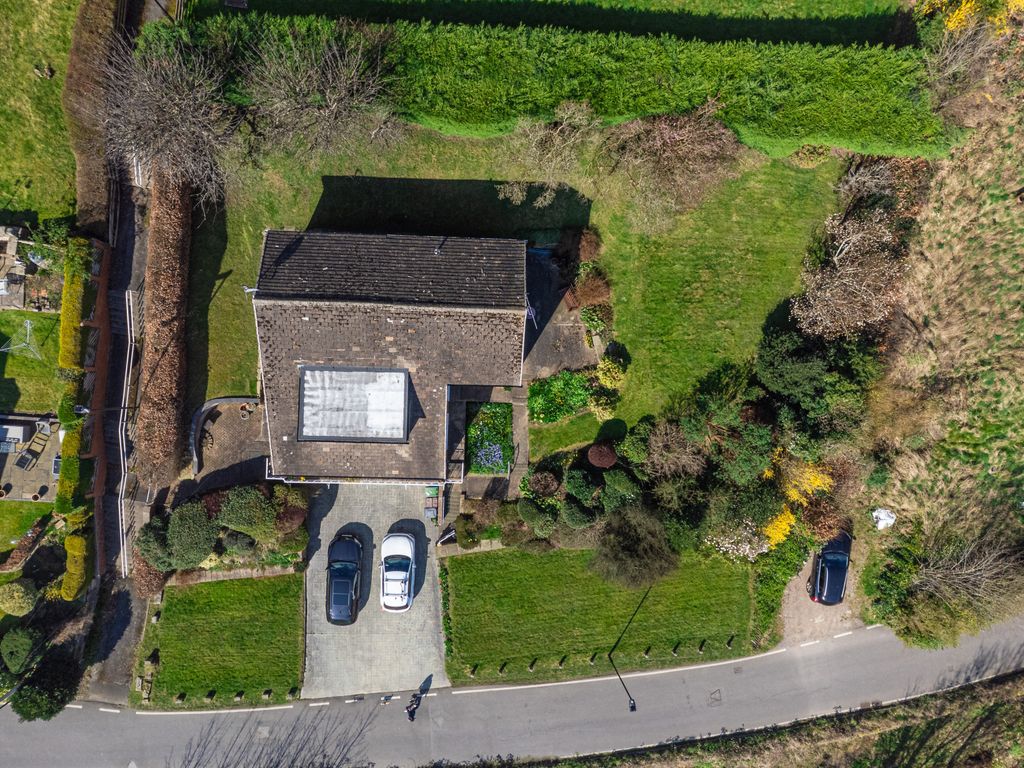 Property photo 2 of 30