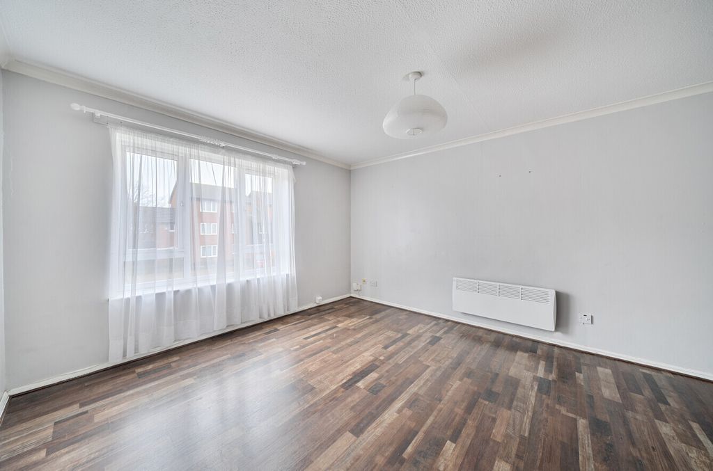 Property photo 3 of 15 Picture No. 11