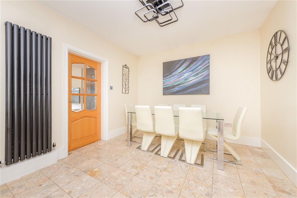 Property photo 3 of 24 Kitchen/Diner