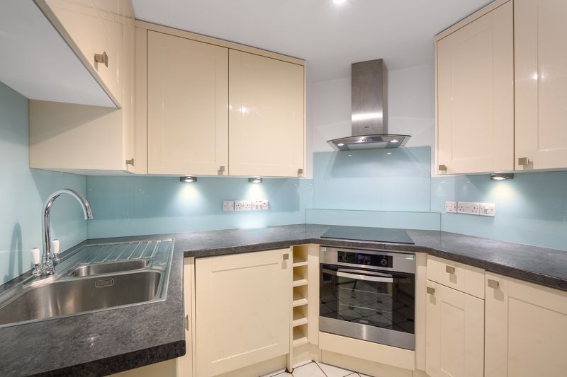 Property photo 3 of 10 Photo 10