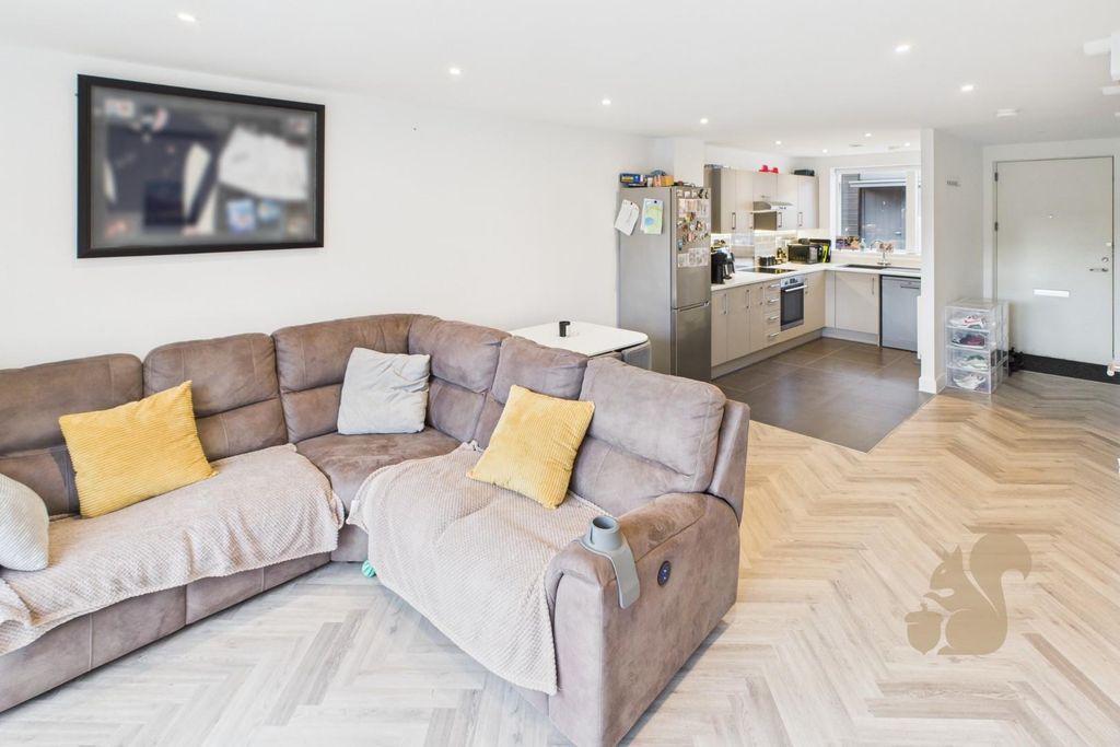 Property photo 2 of 12 Cam01814G0-Pr0061-Still010.Jpg