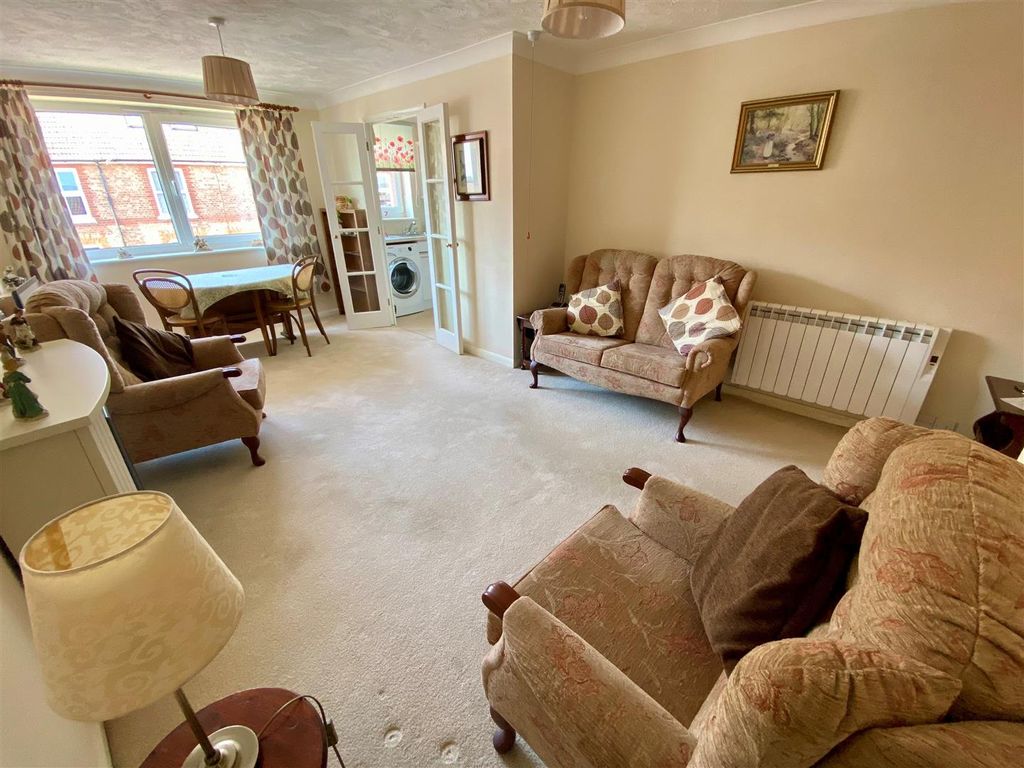 Property photo 2 of 9 54Southsr.Jpg