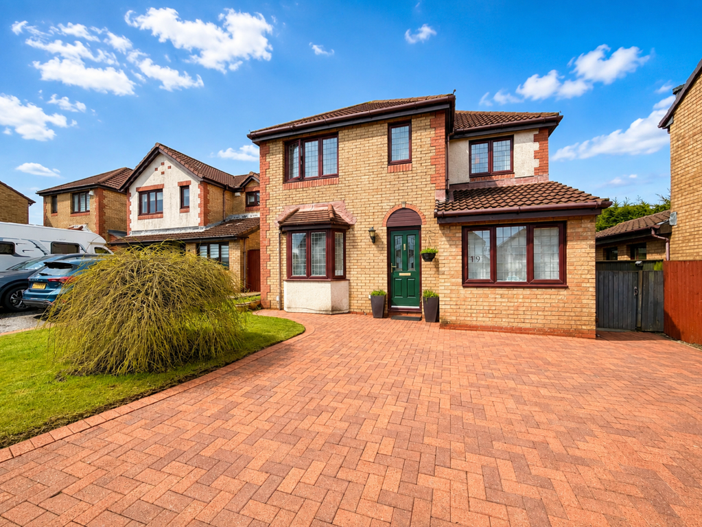 Property photo 1 of 32