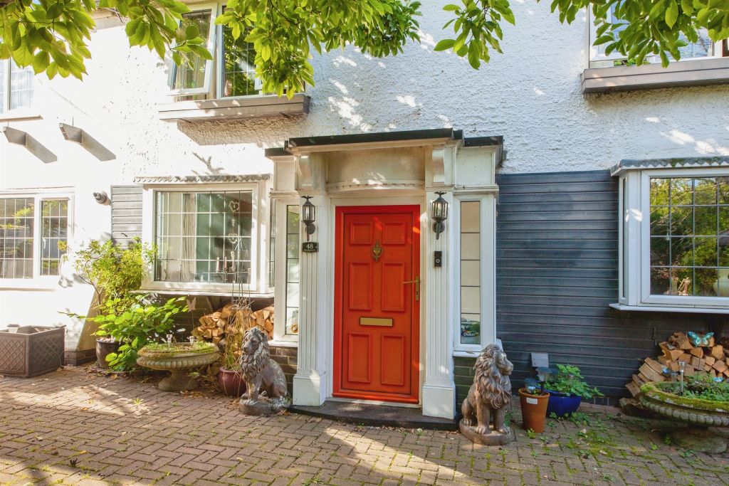Property photo 1 of 34
