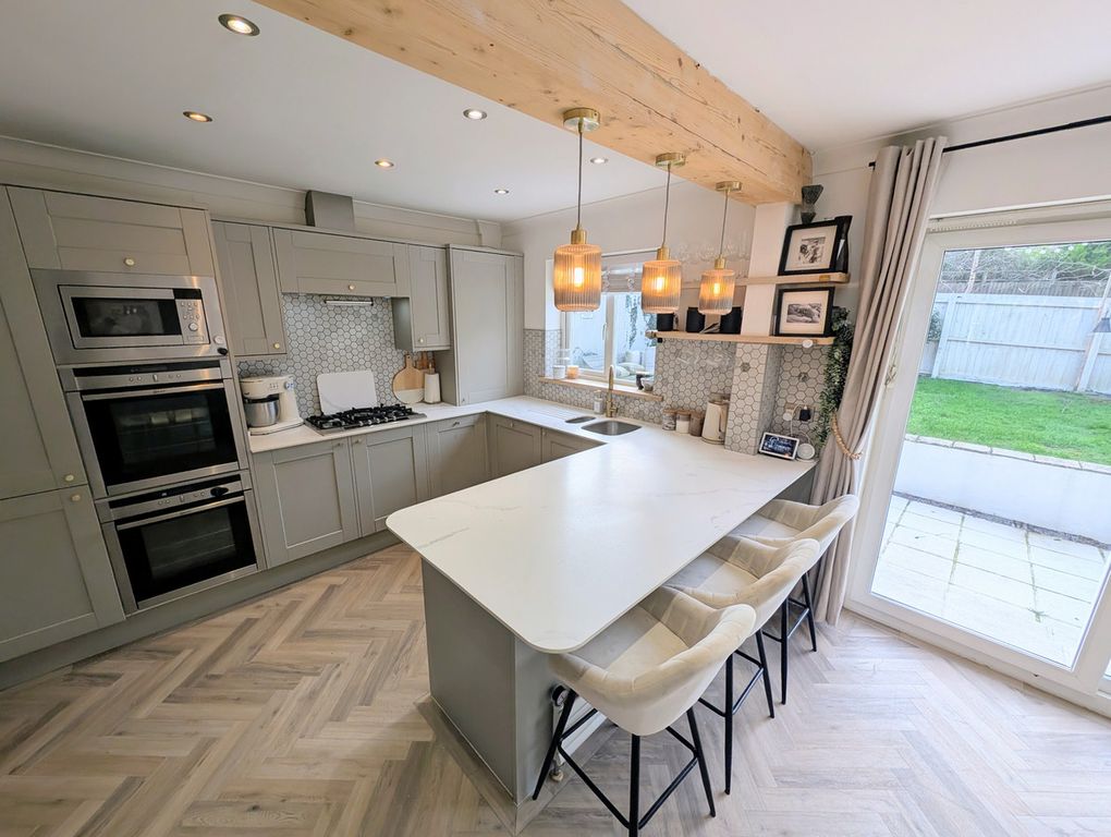 Property photo 1 of 30