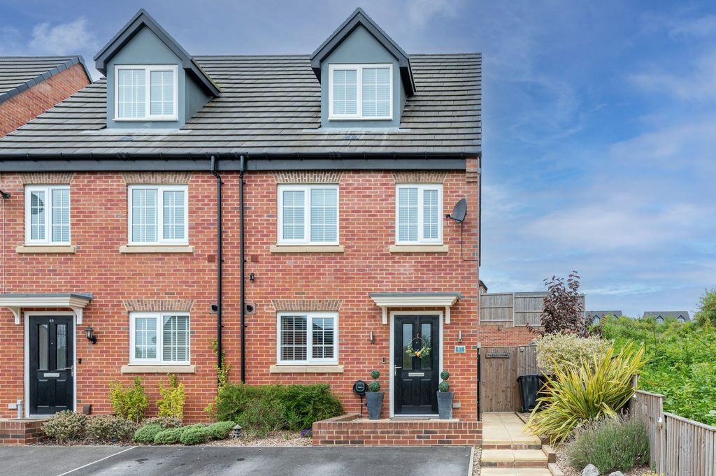 Property photo 1 of 31